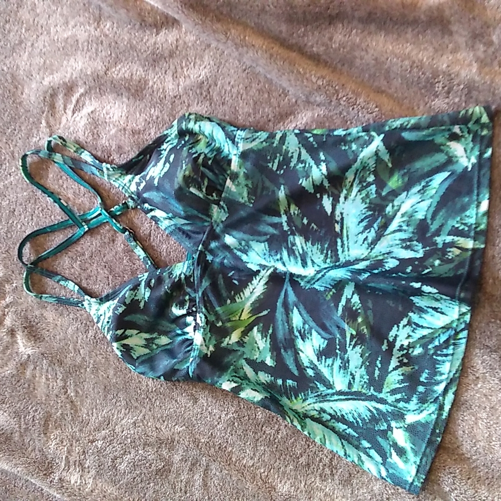Athleta palm v-neck tankini top